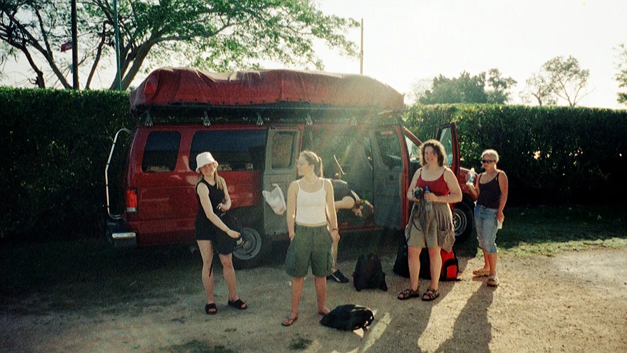 Leaving Piste (Vanessa on the right looking bored?)