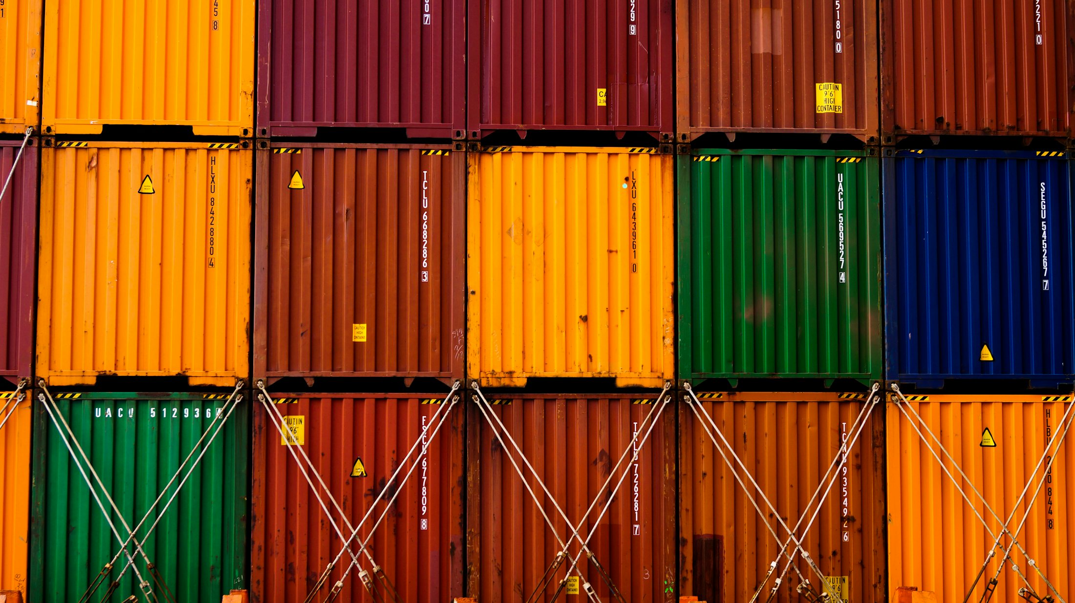 Your AI can not think straight when your data lives in four different ERPs
