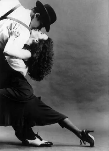 Tango dancers